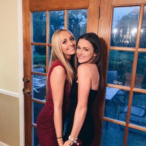 Meet your Posher, Leah